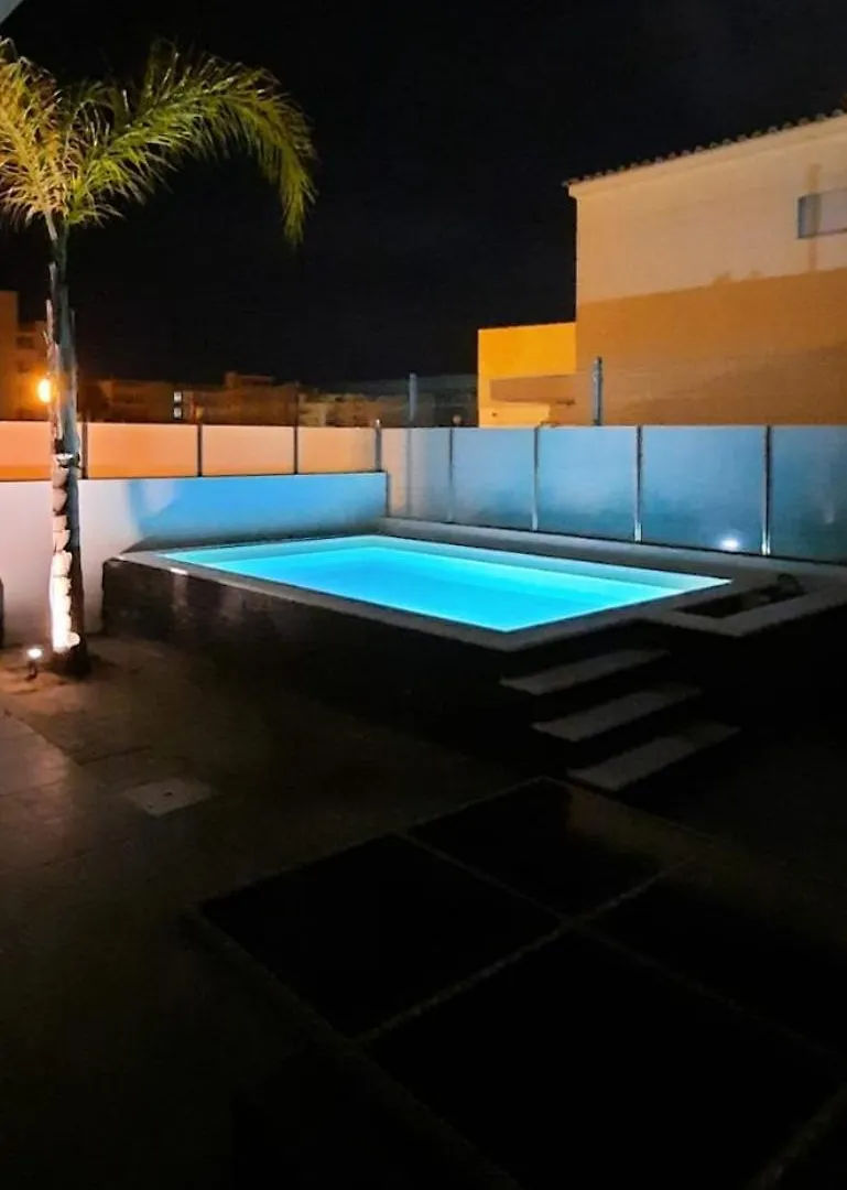 Lovely Home, Wifi, Jardim Armacao de Pera