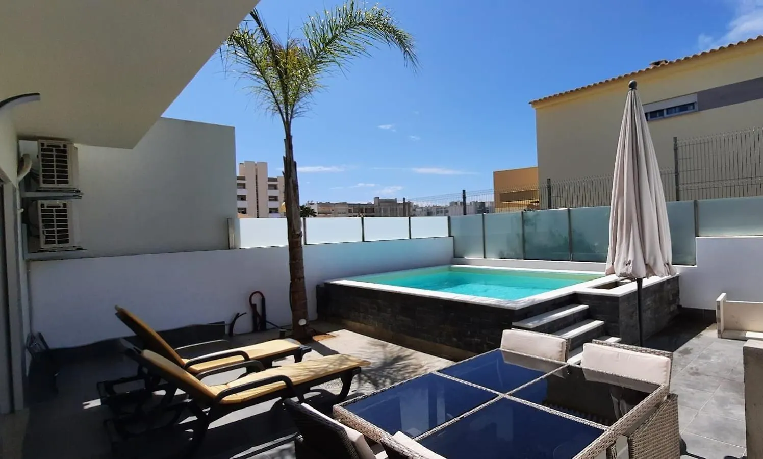 Villa Lovely Home, Wifi, Jardim Armacao de Pera